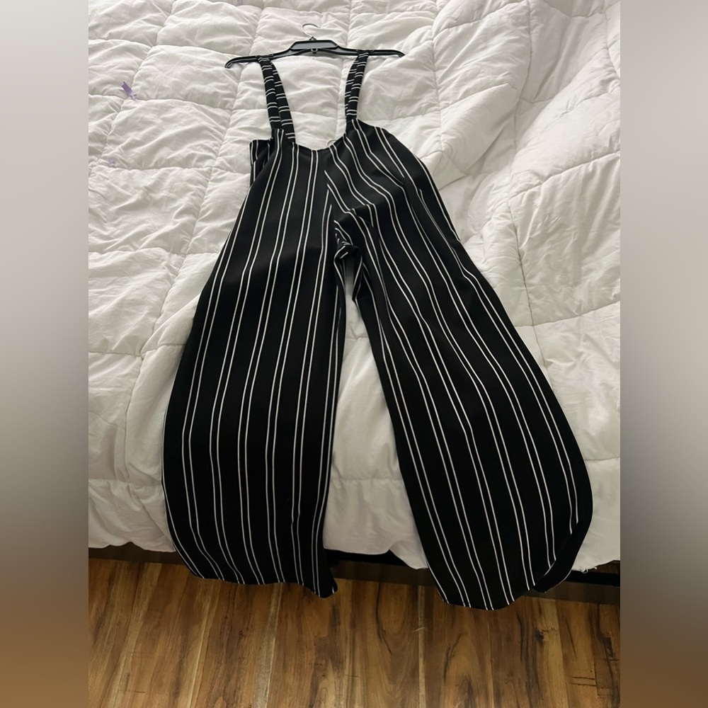Black and white striped overalls - Fashionova